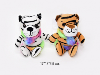 им Тигр арт. SF-45-15 В пушистом шарфе и юбочке на присоске в пак.~ им Тигр арт. SF-45-15 В пушистом шарфе и юбочке на присоске в пак.~