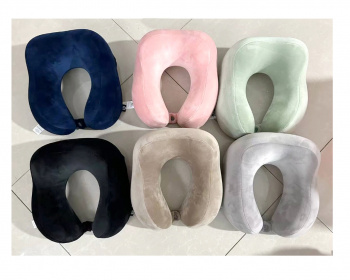 им Подушка арт. P0003 На шею прямоугольная с кнопкой цвета микс в пак.)